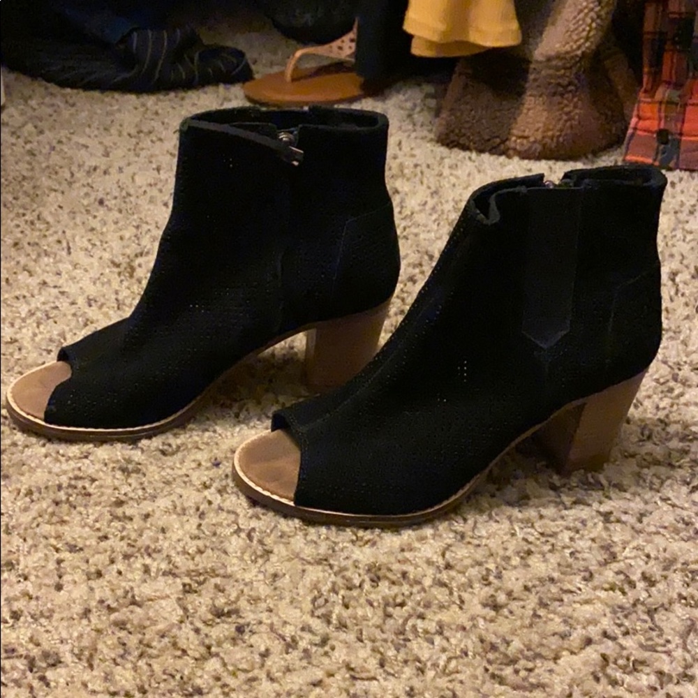 Toms Heels